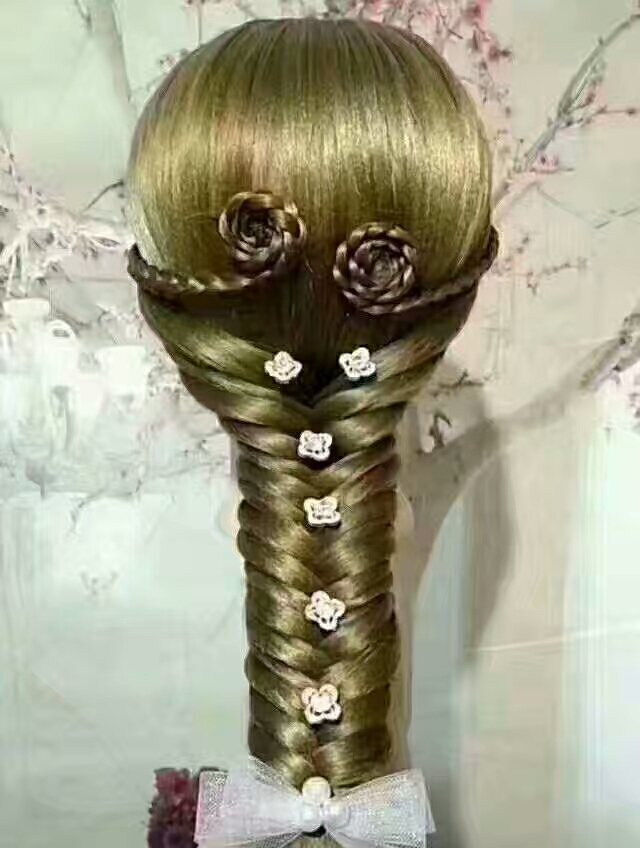 隨州哪里有學(xué)盤發(fā)的培訓(xùn)班 玲麗造型培訓(xùn)學(xué)校 全國連鎖品牌培訓(xùn)學(xué)校