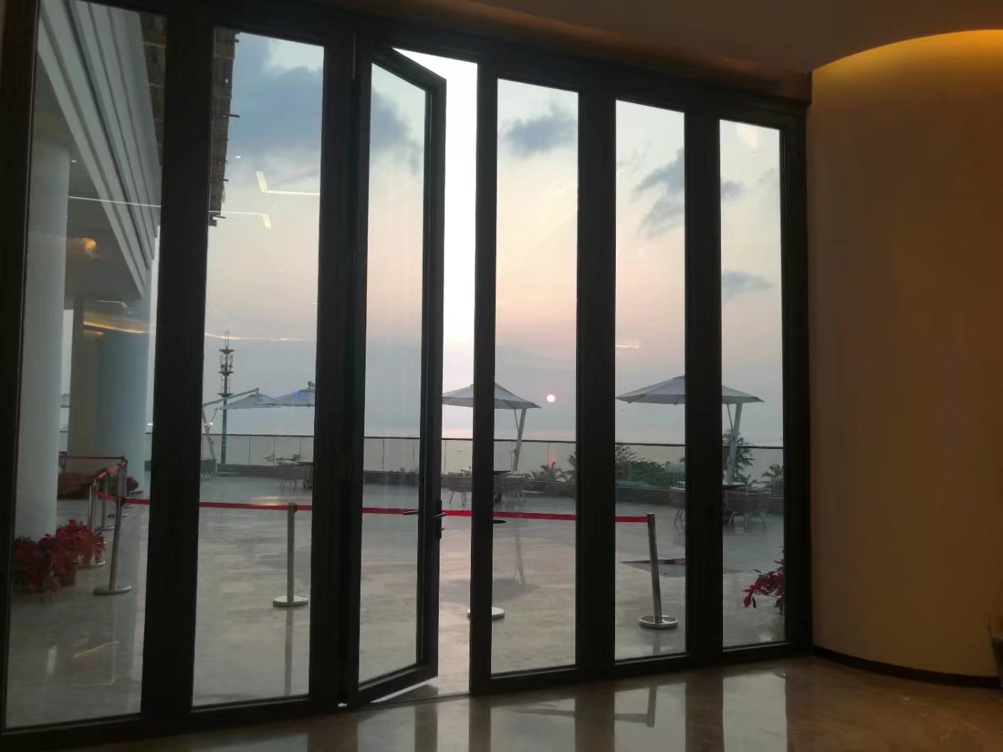 鋁合金門窗 鋁合金天窗 海南鋁合金天窗