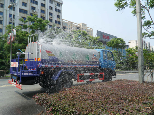 供應(yīng)各種灑水車*灑水車，噴灑車