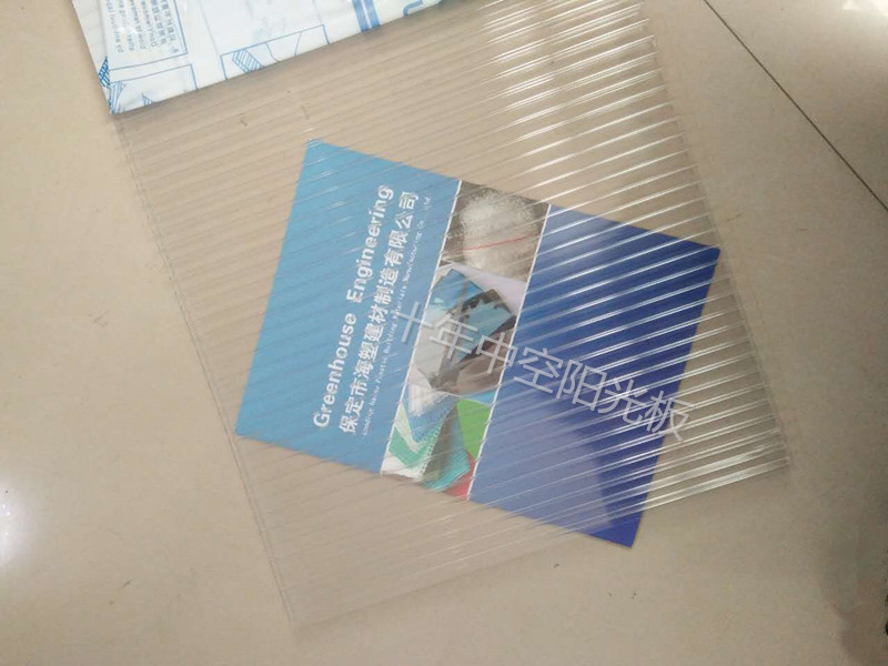 河北保定海塑廠家直銷中空陽(yáng)光板PC采光瓦信譽(yù)保證 陽(yáng)光板、耐力板、PC采光瓦