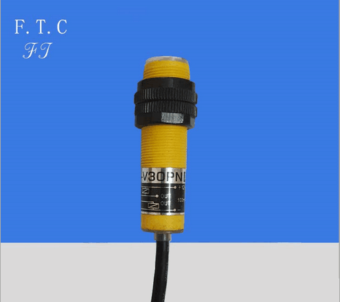 感應(yīng)開(kāi)關(guān)原裝接近感應(yīng)開(kāi)關(guān) 露出式銅管感應(yīng)開(kāi)關(guān)現(xiàn)貨供應(yīng)感應(yīng)開(kāi)關(guān)