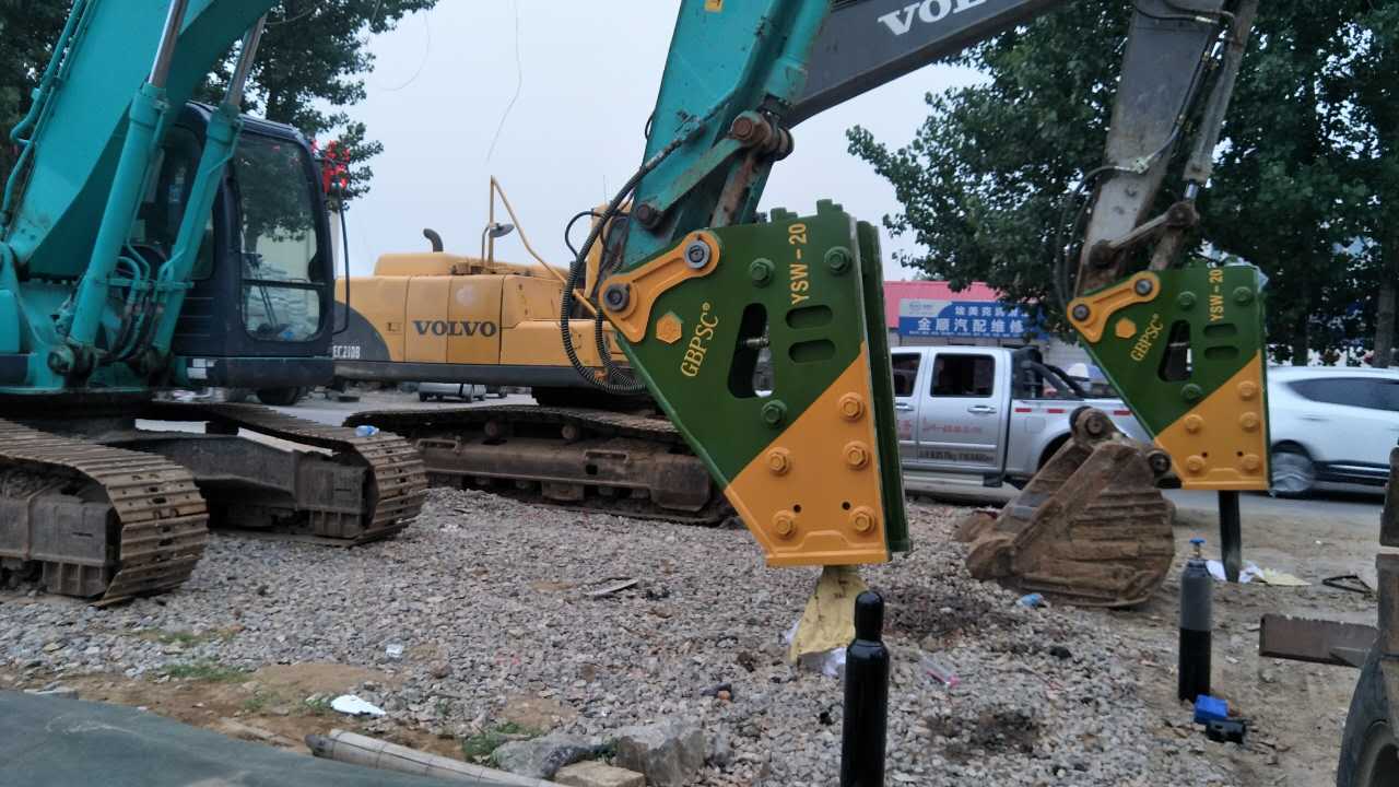 出售工兵鋼釬直徑140mm破碎錘