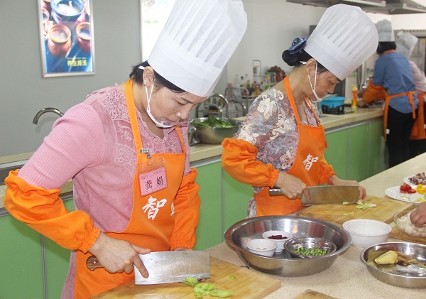 東莞月嫂培訓(xùn)多少錢，月嫂培訓(xùn)時(shí)間，培訓(xùn)內(nèi)容