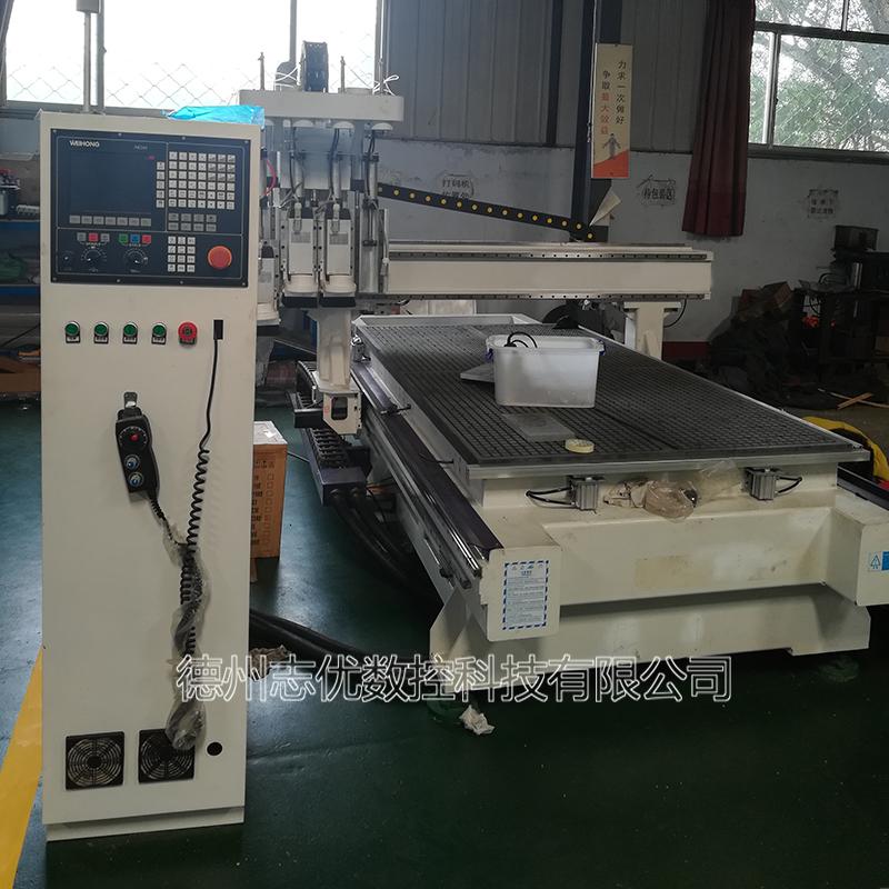 數(shù)控下料機木工機械廠數(shù)控開料機  衣柜門數(shù)控開料機