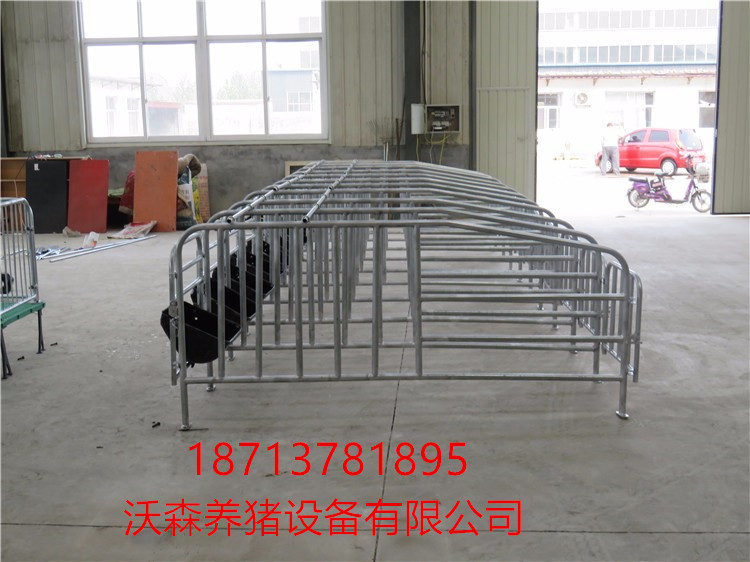 母豬定位欄 限位欄 養(yǎng)豬設(shè)備 母豬定位欄 豬用定位欄 養(yǎng)豬設(shè)備