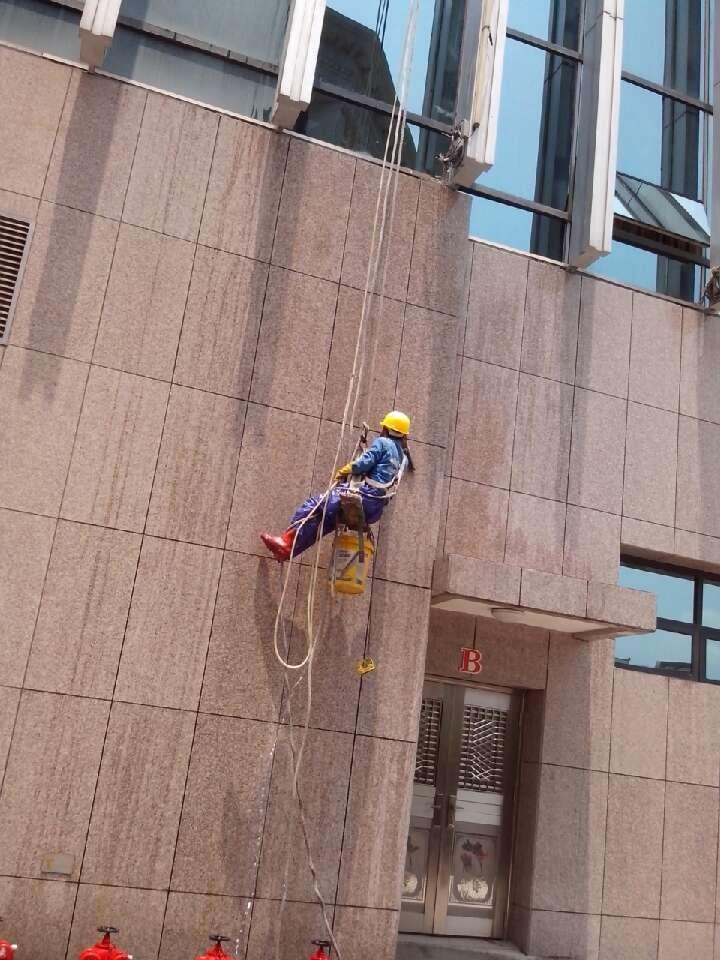 廣州海珠高空外墻清洗 海珠高空外墻清洗公司 海珠高空外墻清洗價(jià)格 海珠高空外墻清洗哪家好 海珠高空外墻清洗怎么收費(fèi)