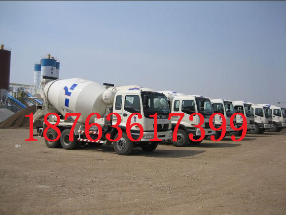 濰坊混凝土攪拌車(chē)廠家供應(yīng) 濰坊6方混凝土攪拌車(chē)廠家供應(yīng)