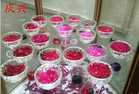 現(xiàn)貨銷售紅剛玉梧州慶興寶石廠生產(chǎn)現(xiàn)貨銷售紅剛玉 材料