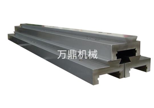 折彎機(jī)刀具_(dá)液壓|數(shù)控折彎機(jī)模具_(dá)折彎機(jī)上下刀模