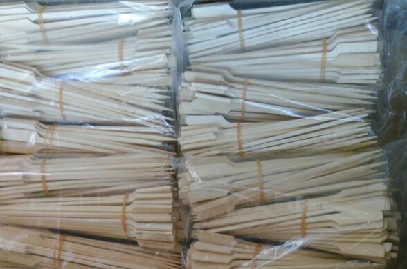 竹制鐵炮串12cm批發(fā)竹制鐵炮串竹制鐵炮串供應(yīng)廣西供應(yīng)鐵炮串