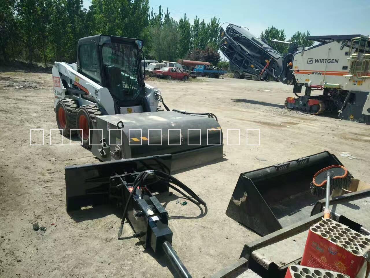 2017款封閉式清掃器 山貓清掃器價(jià)格 清掃器生產(chǎn)廠家