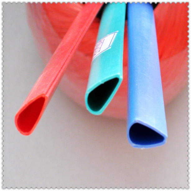 廠家給你推薦放心產(chǎn)品，抽拉條，裝訂夾供應(yīng)裝訂夾，抽干條，塑料夾條