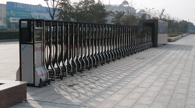 東莞電動伸縮門生產(chǎn)廠家 東莞電動伸縮門廠家直銷 東莞專業(yè)訂做電動伸縮門