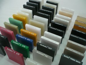 金緯機(jī)械PEEK、PVDF、PTFE、POM、PPS工程塑料板棒材擠出設(shè)備生產(chǎn)線