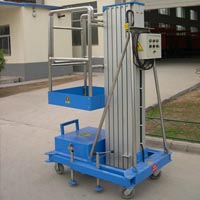 單桅柱鋁合金升降機液壓升降平臺液壓升降機高空作業(yè)平臺