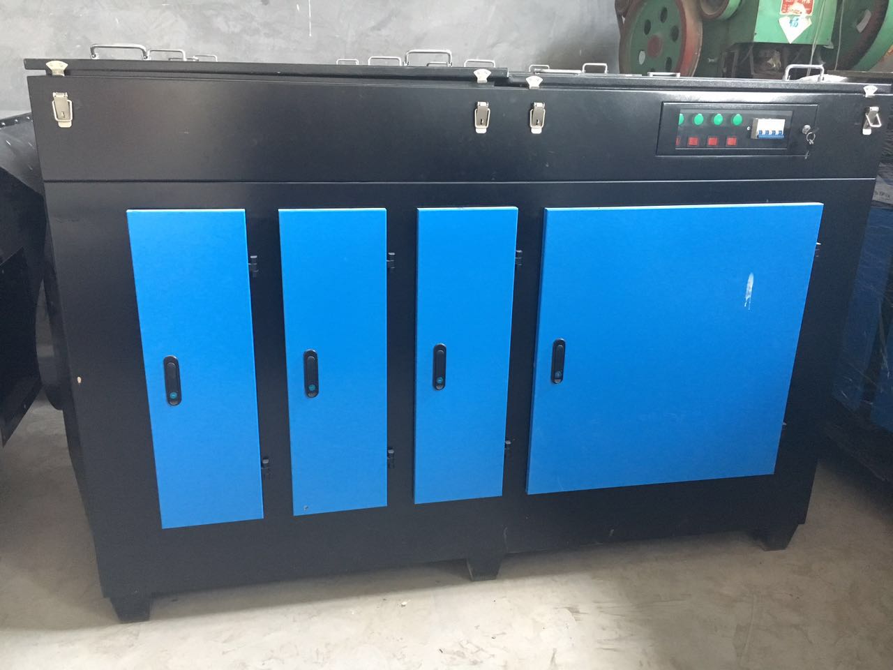 uv光解凈化設備 光氧催化廢氣凈化器 噴漆房橡膠廠除氣味 除廢氣