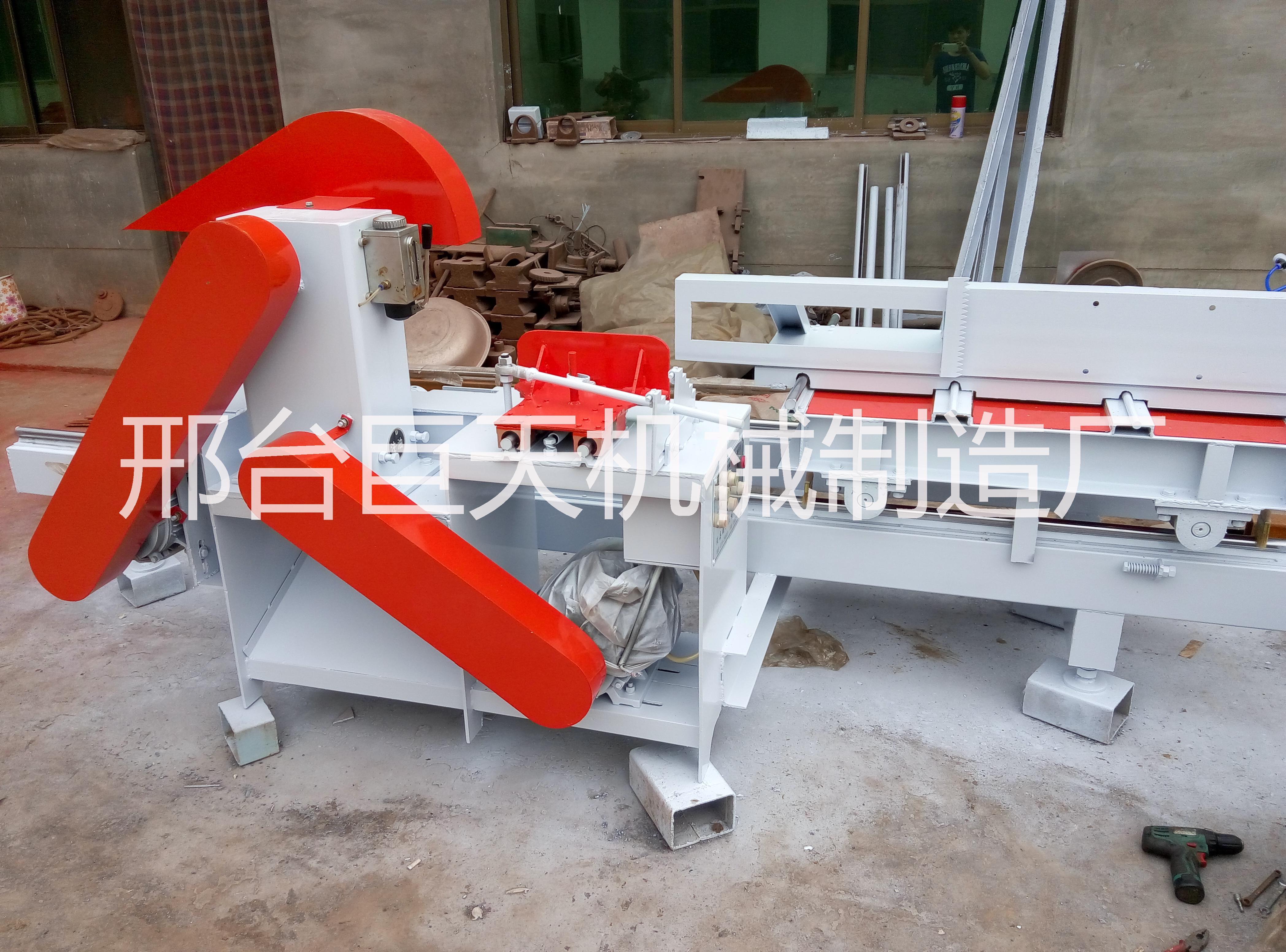 廣東優(yōu)質(zhì)推臺鋸河北邢臺圓木推臺鋸圖片