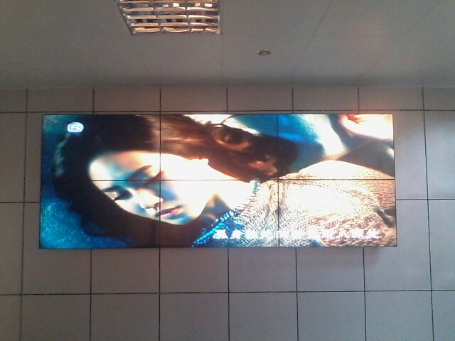 供應(yīng)桂林46寸超窄邊液晶顯示大屏3x3 3x4拼接屏方案