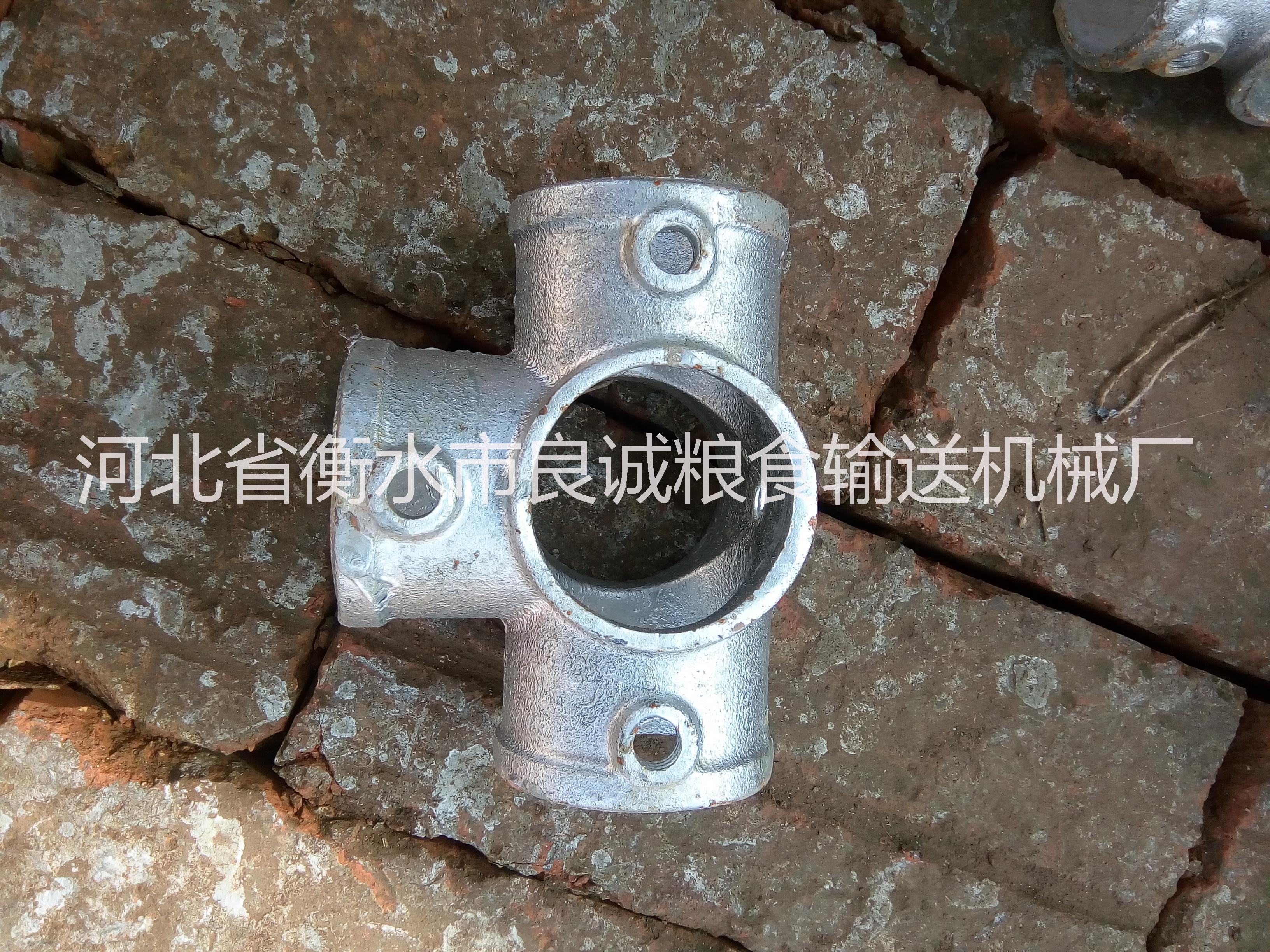 廠家直銷淘氣堡管件三通淘氣堡管件