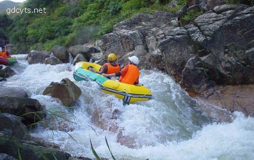 每周末惠州象頭山摘果惠州象頭山雷公峽漂流一日游