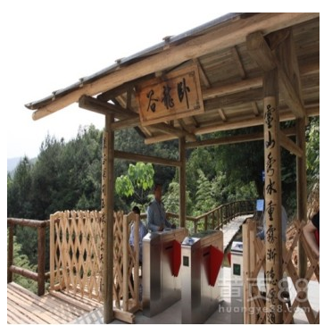 深圳啟誠供應(yīng)票務(wù)管理系統(tǒng)/景區(qū)電子門票出口吞卡收費系統(tǒng)