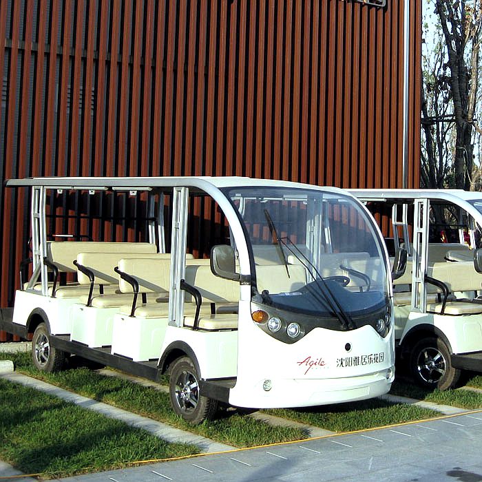 供應(yīng)成都14座電動(dòng)觀光車 四輪電動(dòng)觀光車 景區(qū)旅游觀光車價(jià)格