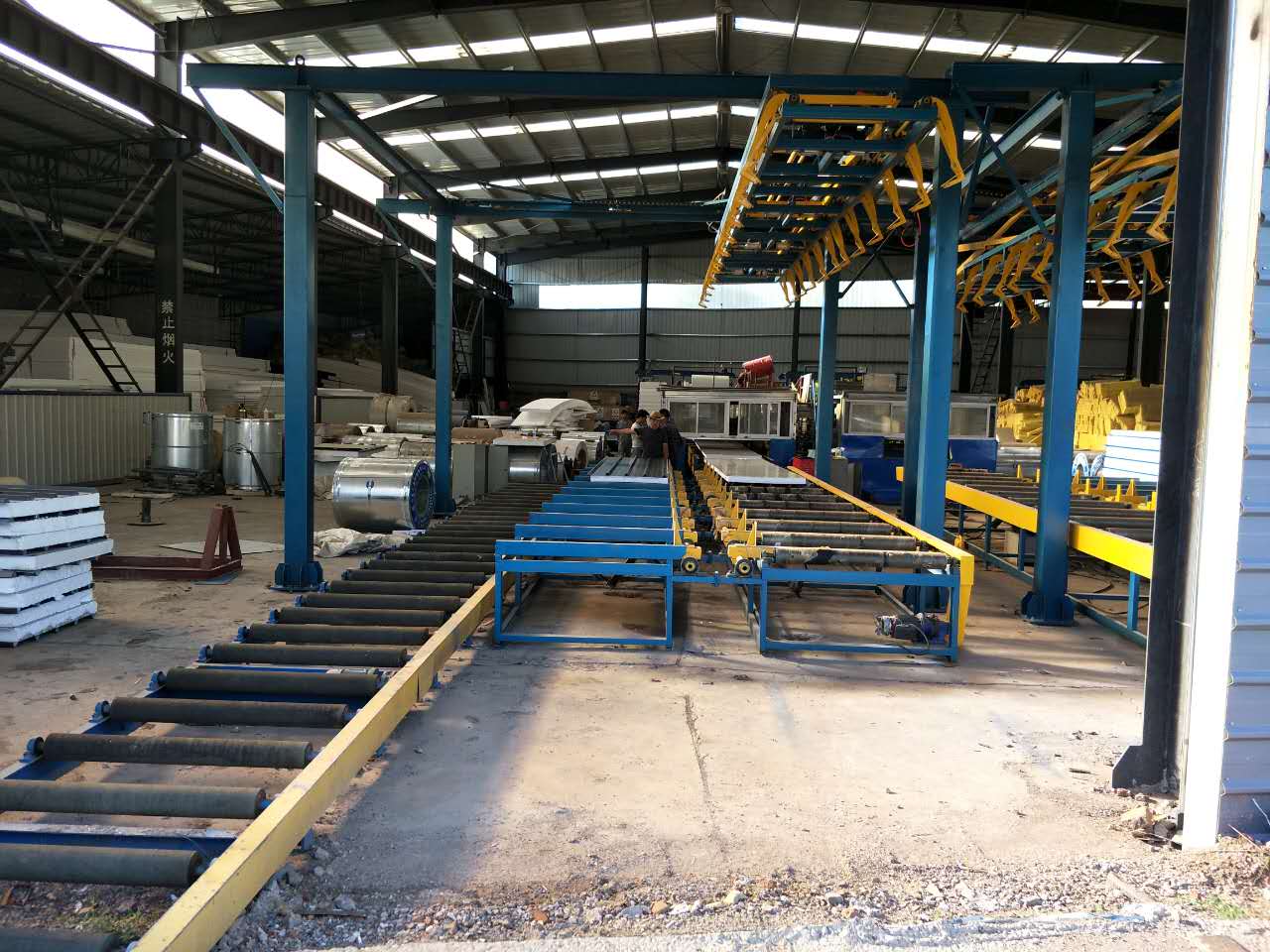 供應(yīng)碼垛機(jī)彩鋼碼垛機(jī)復(fù)合板碼垛機(jī) 彩板碼垛機(jī)