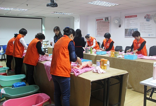 請月嫂一個月多少錢，服務(wù)內(nèi)容是什么，智通家政