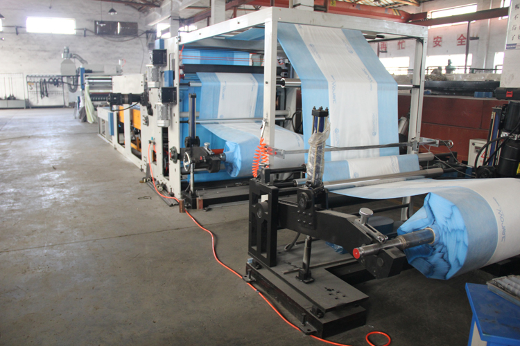 1300#全自動醫(yī)用無紡布橫切機(jī)   自動布料切片機(jī)