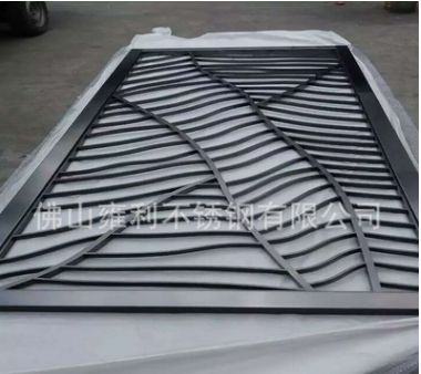 黑鈦金不銹鋼屏風(fēng)，鏡面黑鈦金不銹鋼屏風(fēng)，酒店不銹鋼隔斷