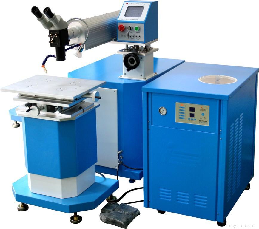 華鑫電光轉(zhuǎn)換效率高連續(xù)光纖激光焊接機連續(xù)多功能光纖激光焊接機