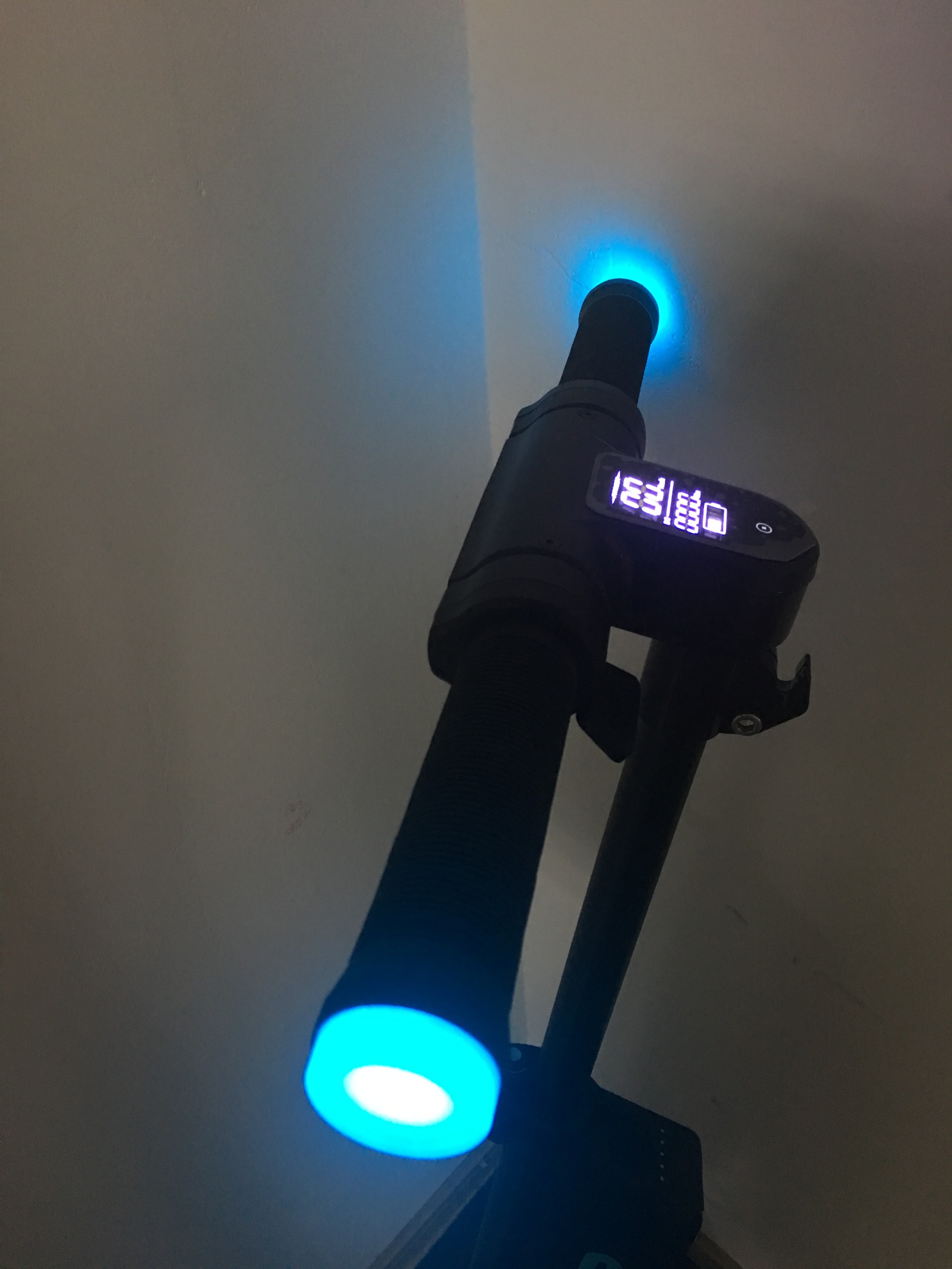 Fitrider6寸電動(dòng)滑板車代步車大人可折疊兩輪輕迷你電動(dòng)車