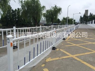 市政護(hù)欄_海量現(xiàn)貨_深圳青鳥專業(yè)報(bào)價(jià)15920090210