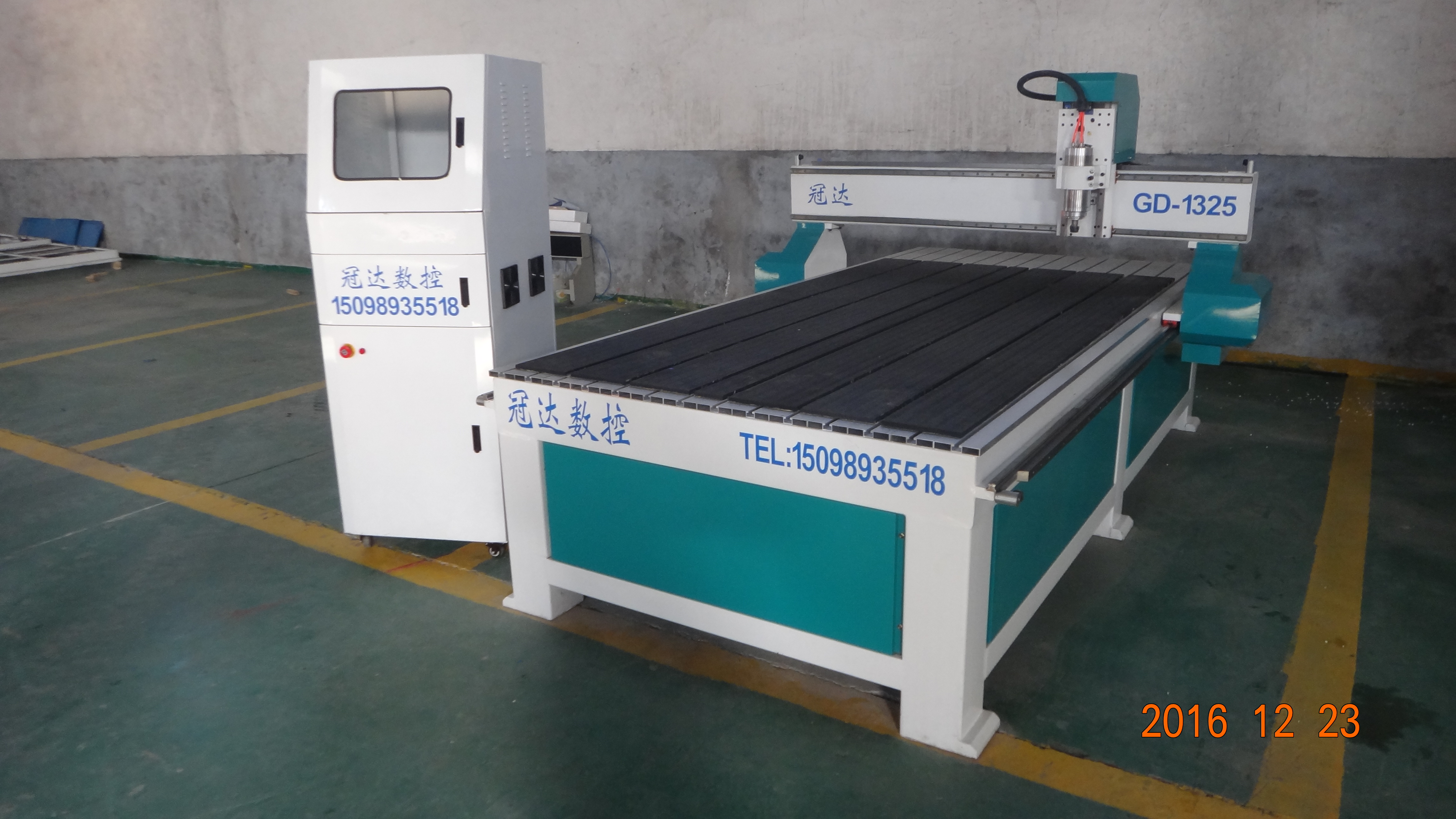 廠家定制數(shù)控雕刻機