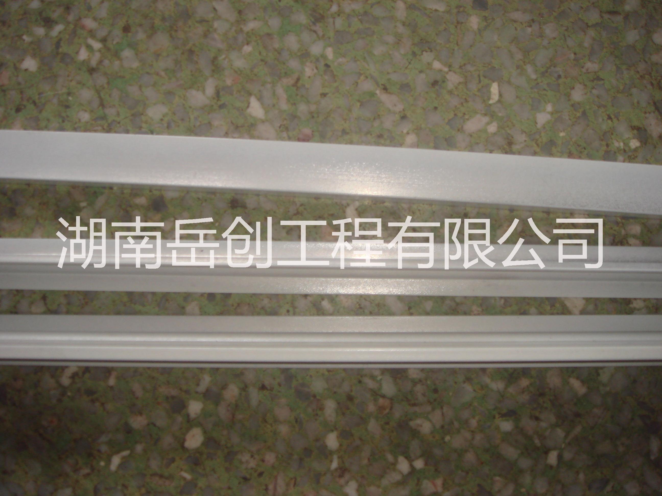 供應(yīng)高晶板吊頂裝飾