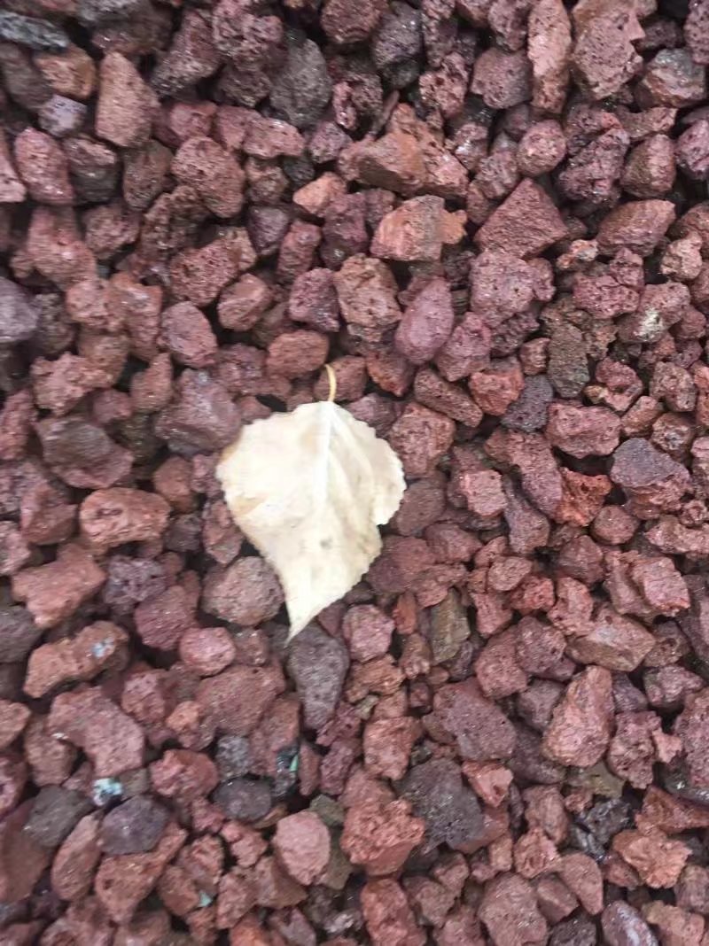 供應(yīng)大塊紅色造景用火山石，水族火山石顆粒，濾料用火山石顆粒