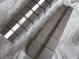 機(jī)床鋼板防護(hù)罩|機(jī)床鋼板防護(hù)罩廠家|機(jī)床鋼板防護(hù)罩廠家直銷