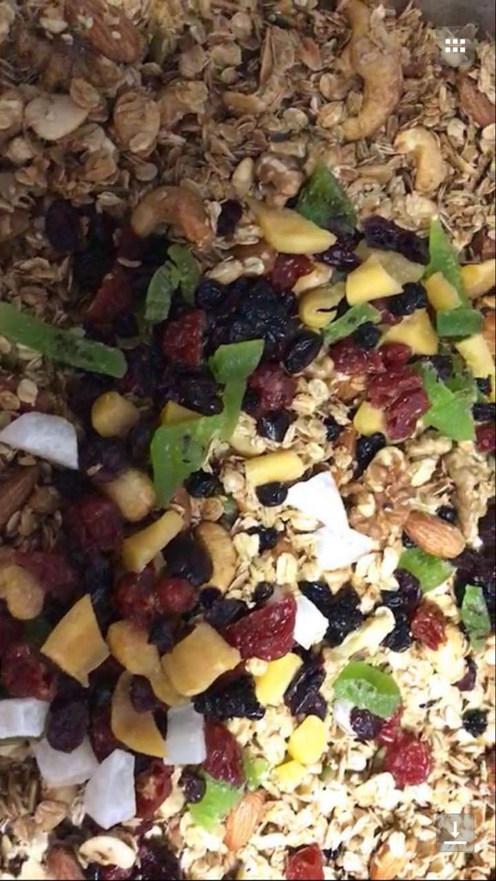 三顆果混合堅(jiān)果麥片
