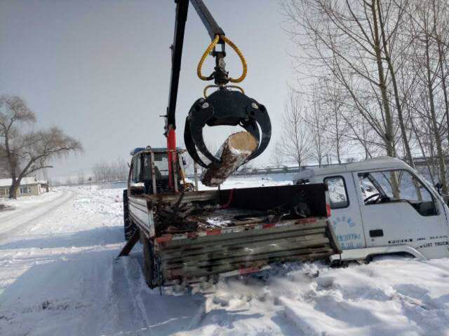 小型移動抓木機360度旋轉(zhuǎn)兩臂伸展式抓木機