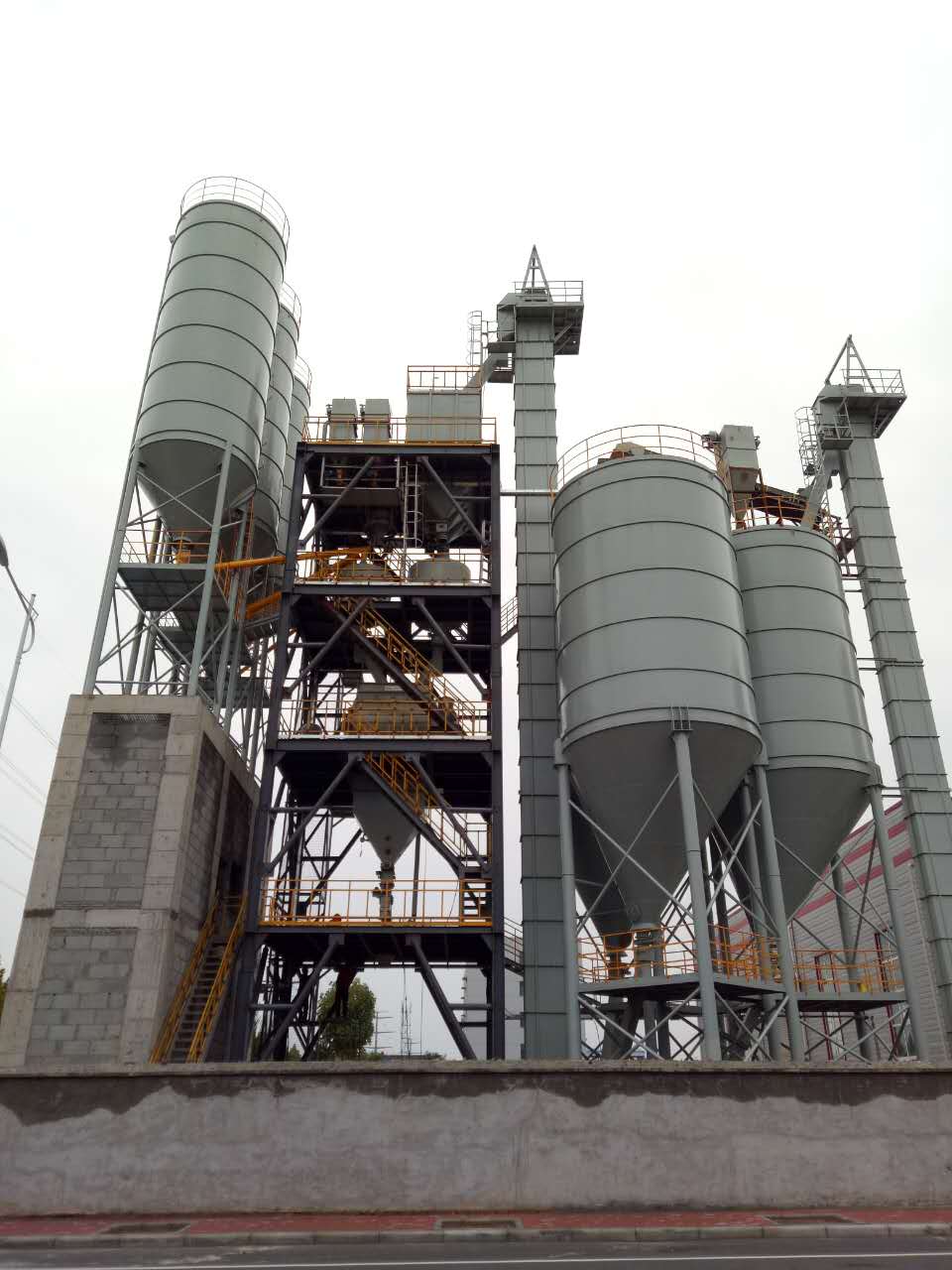 江西30萬噸干粉砂漿設(shè)備報價全自動干粉砂漿設(shè)備