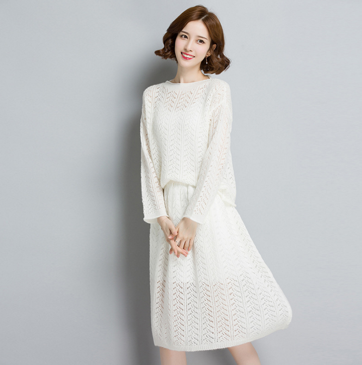 2017秋冬新款純色鏤空中長裙長袖圓領(lǐng)套裝裙