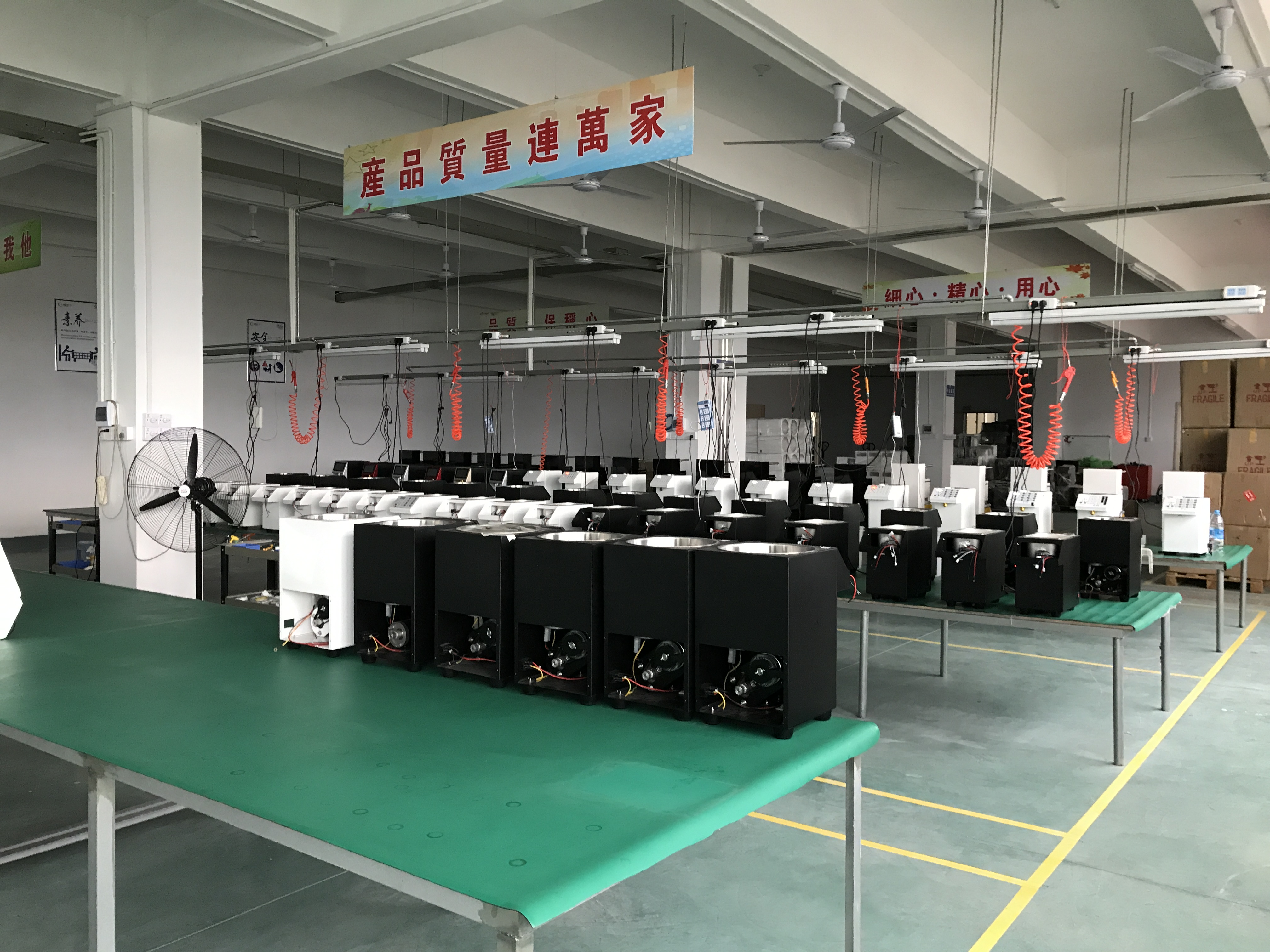 廈門茶餐廳吧臺(tái)設(shè)備果糖機(jī)特價(jià) 合一果糖機(jī)16全自動(dòng)果糖定量機(jī)