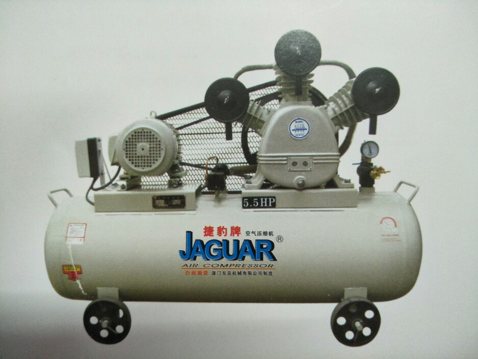 臺(tái)灣捷豹無(wú)油式空壓機(jī)
