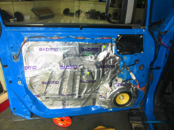 濰坊汽豐田FJ酷路澤音響改裝勁浪1656KRX2 濰坊成功汽車(chē)音響改裝