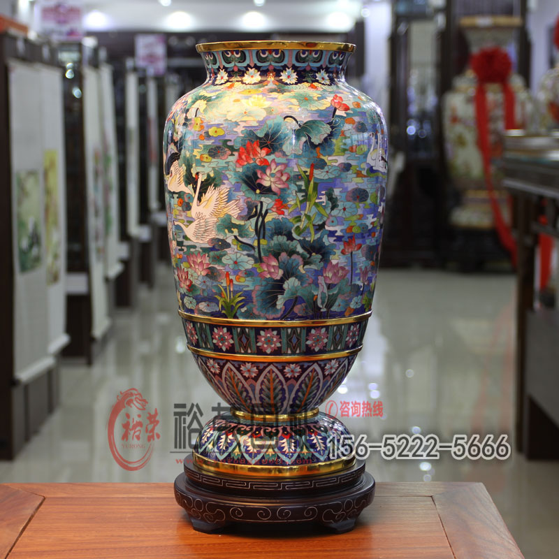 景泰藍15英寸藍地天鵝瓶