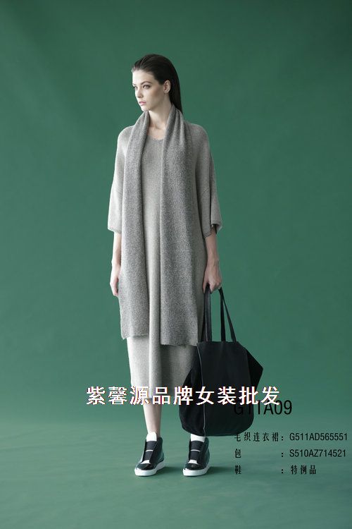 深圳品牌三淼女裝四季新款尾貨批發(fā)折扣