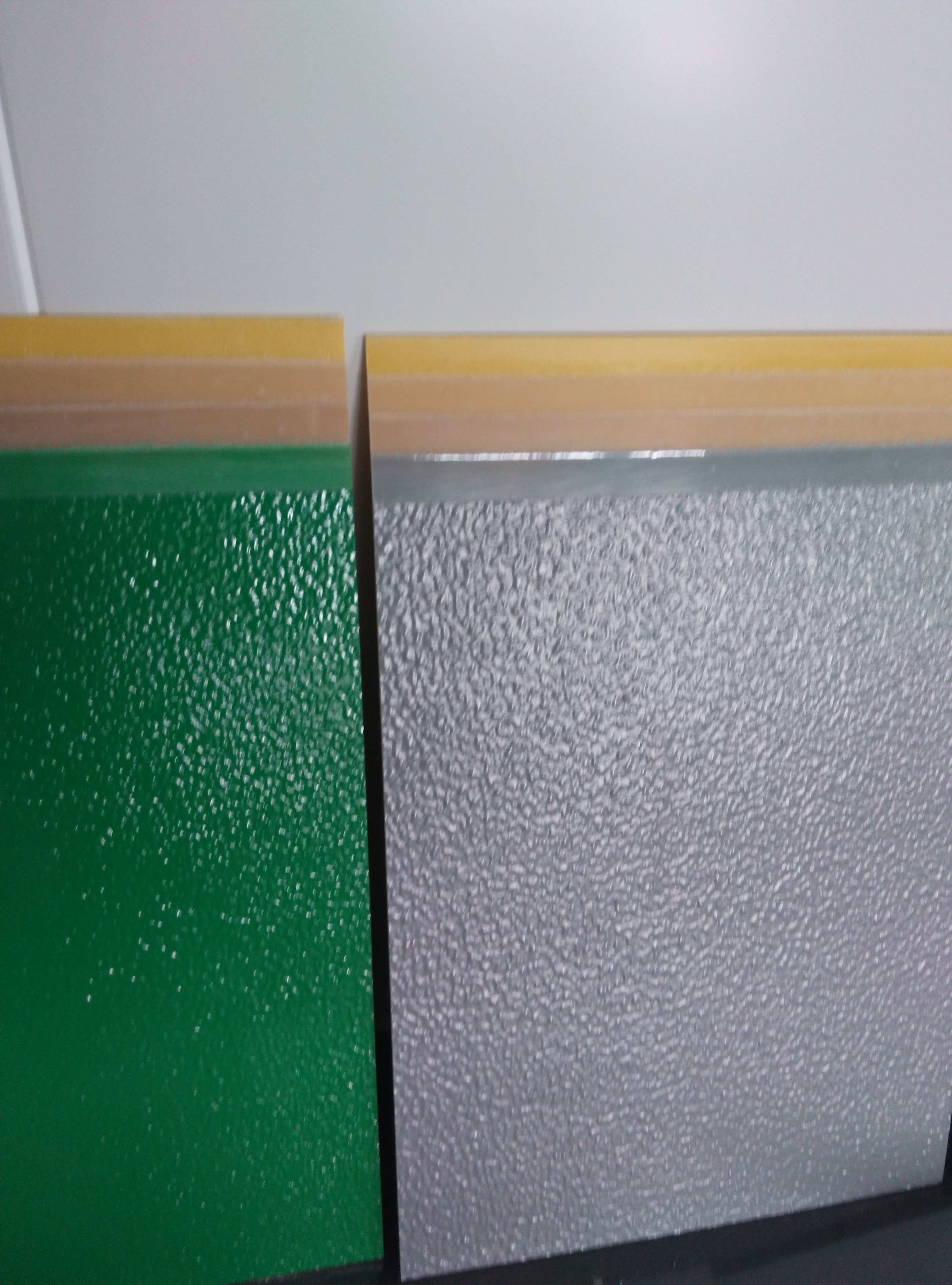 廣西南寧微珠防滑環(huán)氧地坪 廣西柳州微珠防滑環(huán)氧地坪