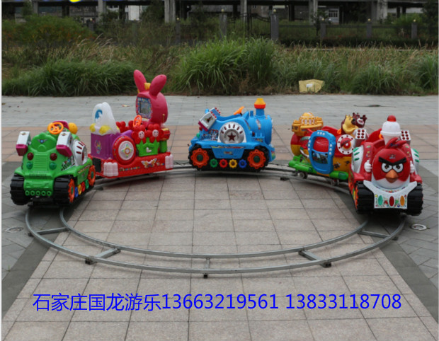 兒童游樂(lè)場(chǎng)軌道小火車(chē) 電動(dòng)旋轉(zhuǎn)甜甜圈 電動(dòng)四人蹦極床 充氣電瓶車(chē)