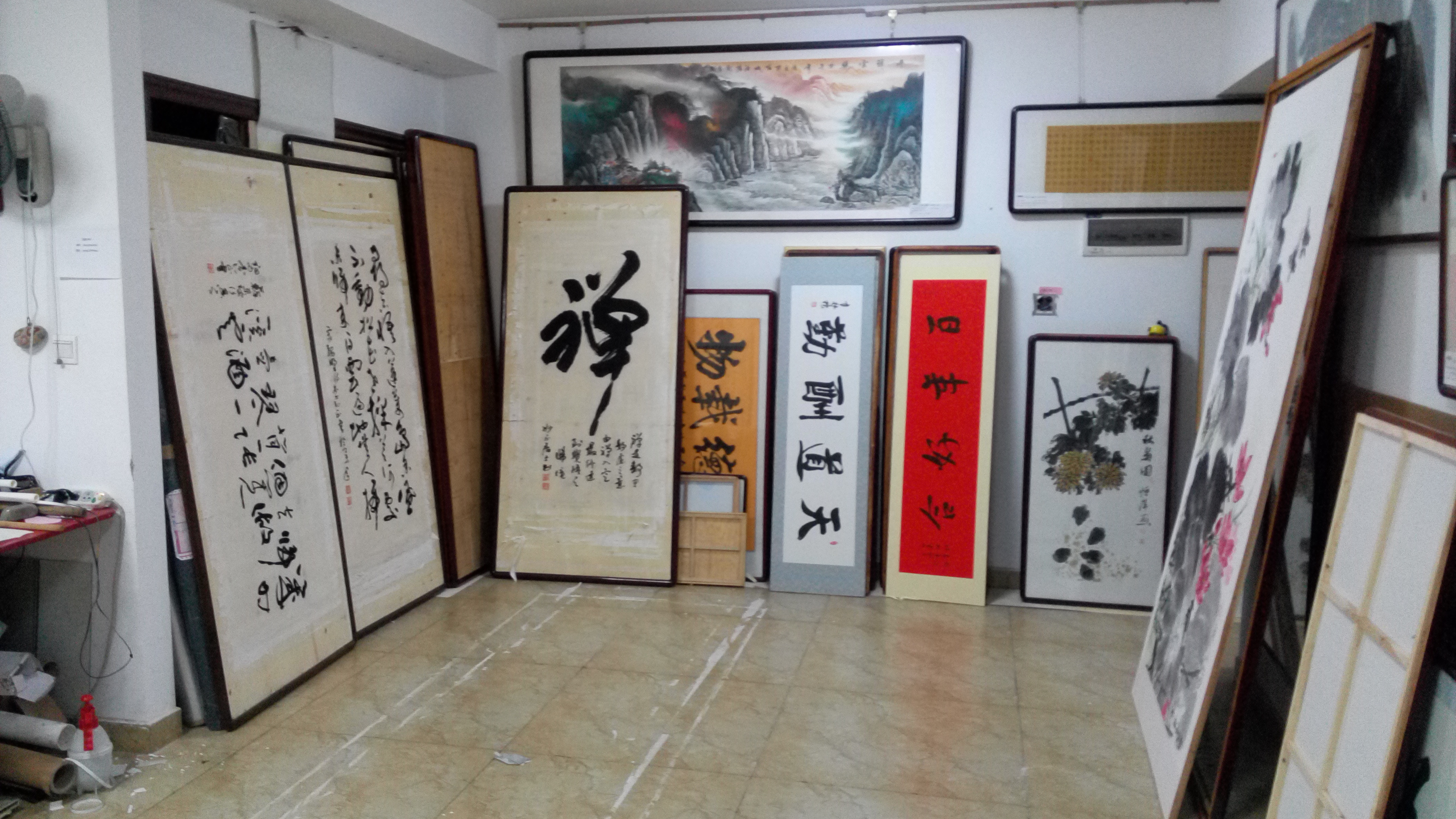 長沙字畫裝裱到湘寶齋 十年專業(yè)裝裱 現(xiàn)場手工裝裱 更值得信賴