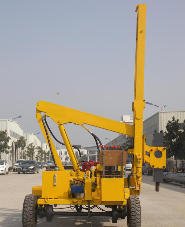 公路護欄打樁機 護欄打樁機圖片 精工制造品質(zhì)有保障